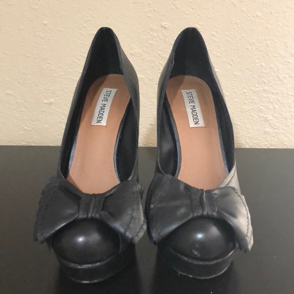 Steve Madden Black bow platform heels - Picture 3 of 6